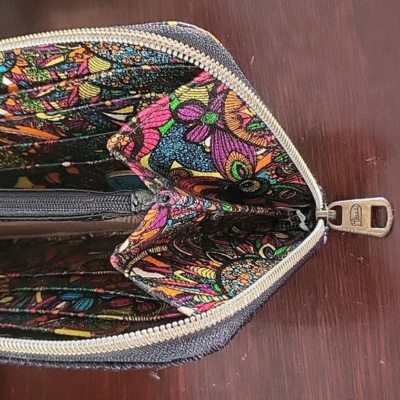 Sakroots Wallet - Picture 4 of 8